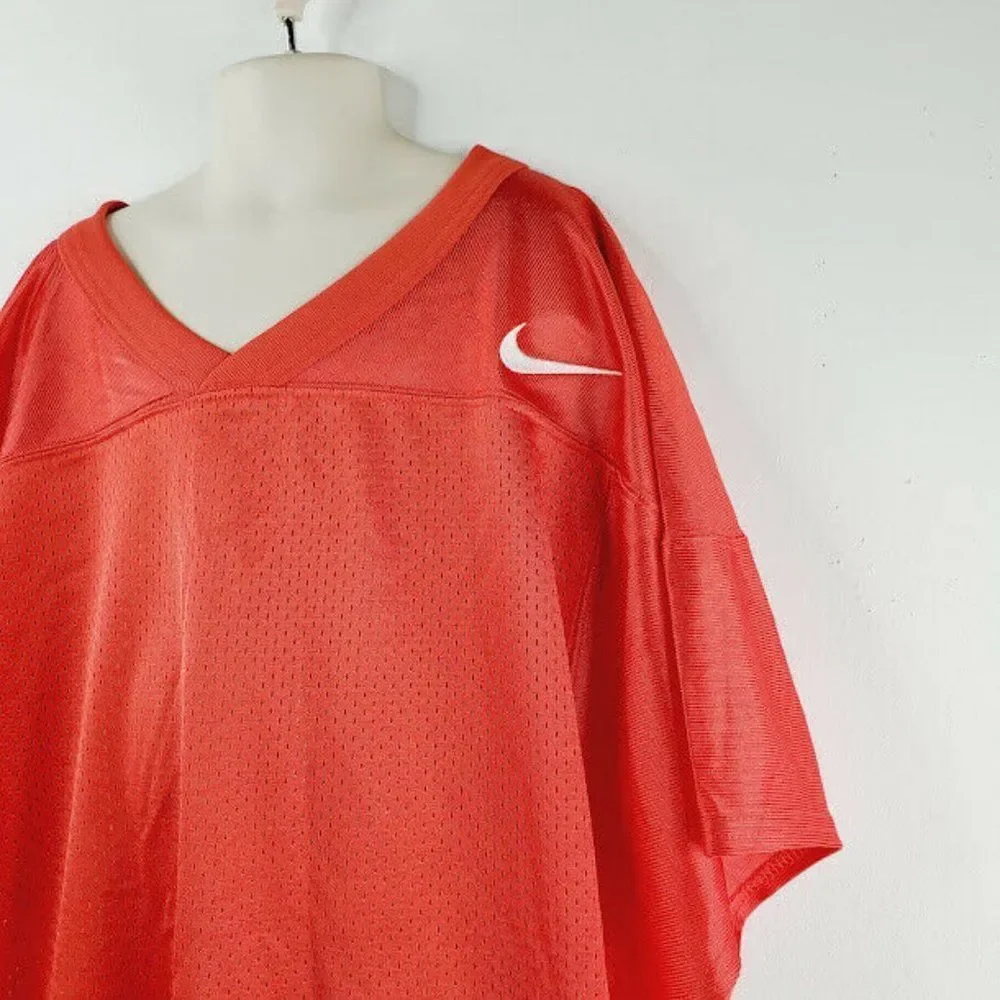 Nike Boys Orange Swoosh Team‎ Short Sleeve V-Neck Football T Shirt Size XL